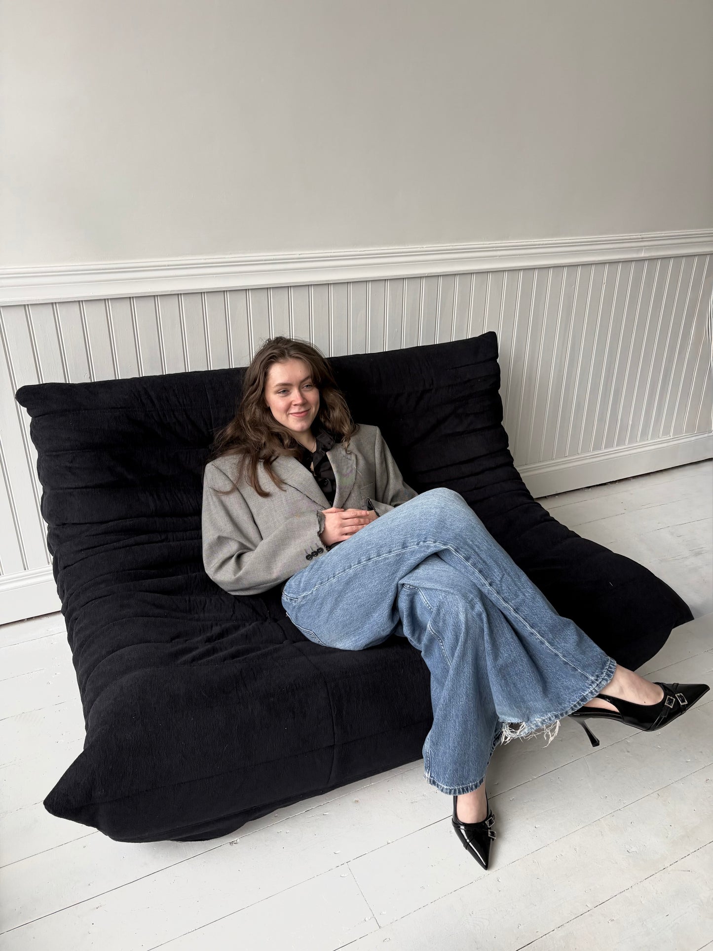 Houndstooth Cropped Blazer with Raw Hem & Oversized Sleeves