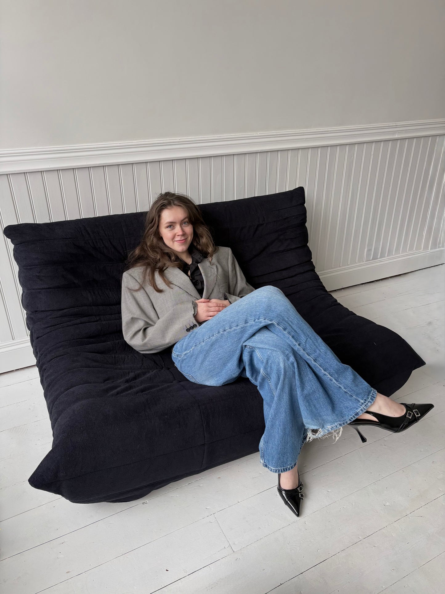 Houndstooth Cropped Blazer with Raw Hem & Oversized Sleeves